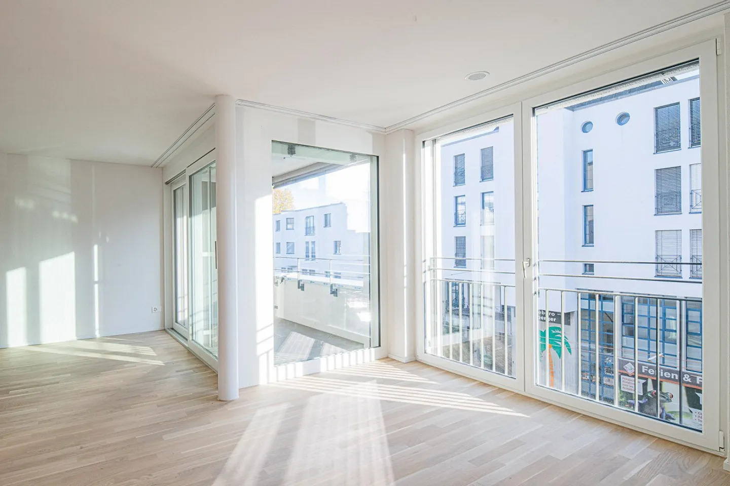 Moderne 2.5 Zimmerwohnung in Neuhausen! - Photo 4 sur 11