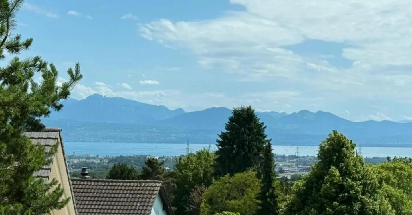 Una proprietà eccezionale con vista sul lago! - Foto 4 di 13