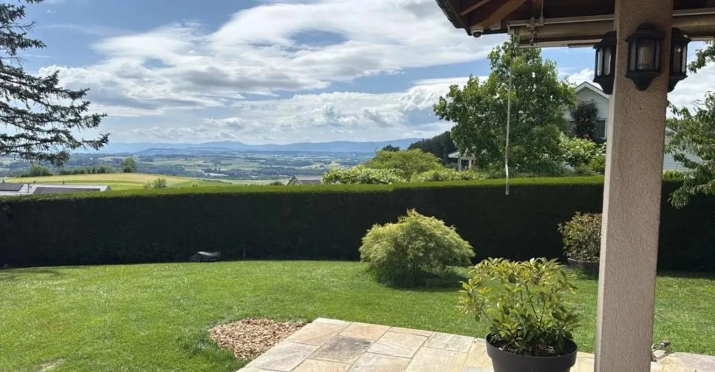 Una proprietà eccezionale con vista sul lago! - Foto 5 di 13