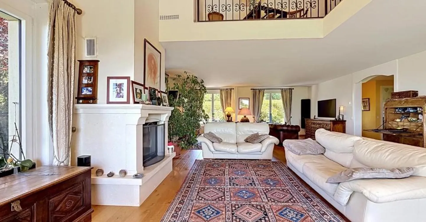 Una proprietà eccezionale con vista sul lago! - Foto 7 di 13