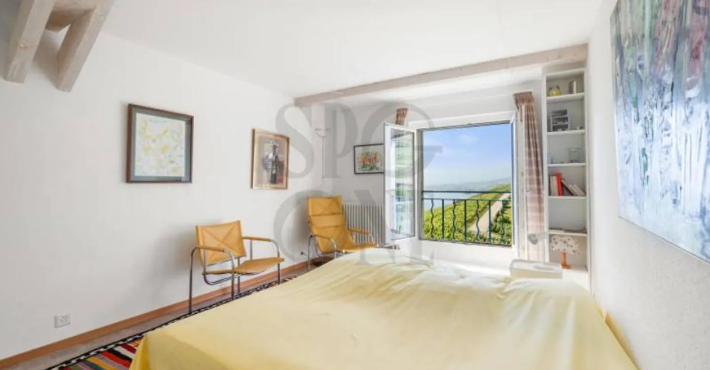 Elegant bourgeois-style house in the heart of Lavaux - Photo 6 of 11