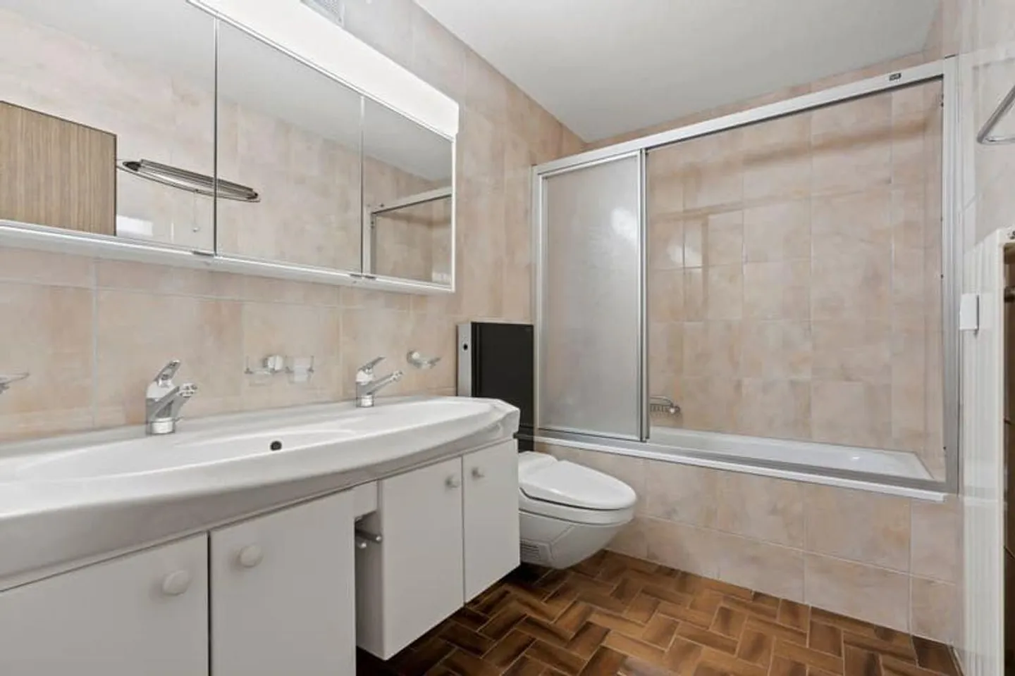 Wohnung mieten - Foto 2 von 8