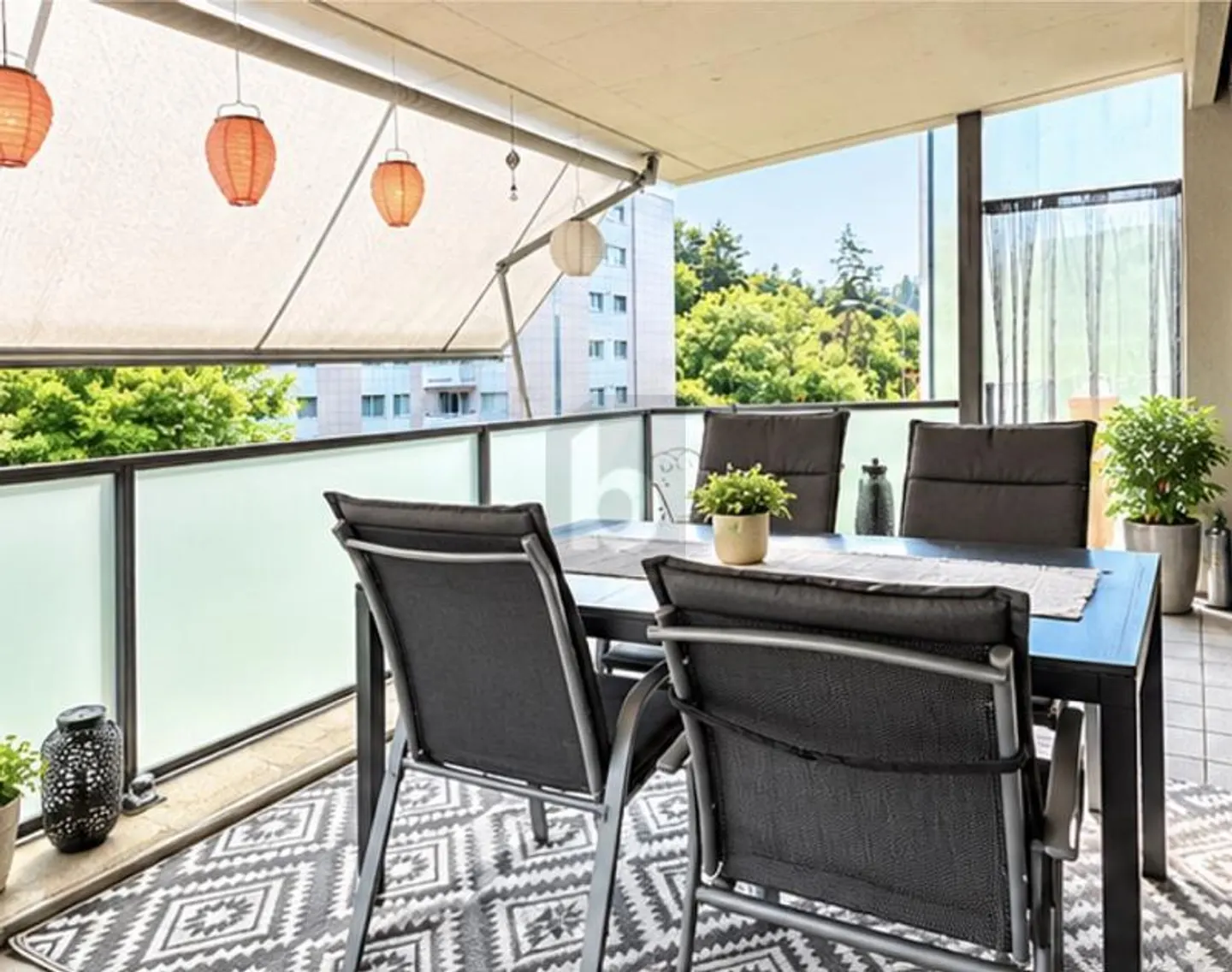 HELL, MODERN & STILLVOLL- MIT TERRASSE UND GARTEN - Foto 4 von 6