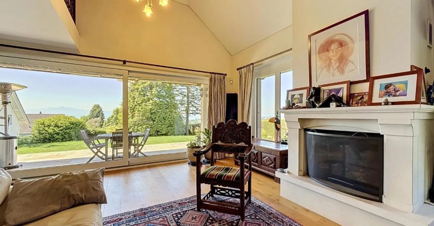 Una proprietà eccezionale con vista sul lago! - Foto 9 di 13