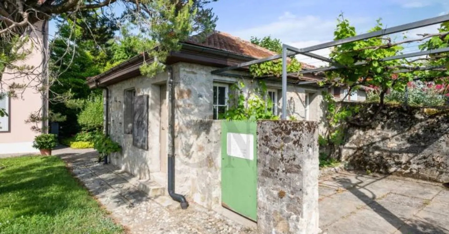 Elegant bourgeois-style house in the heart of Lavaux - Photo 9 of 11