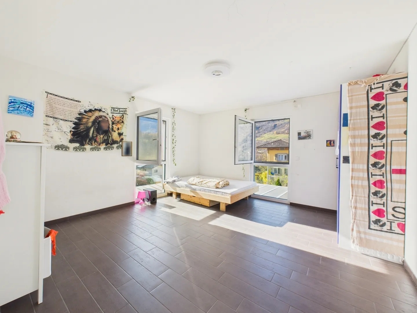 Affascinante villa a Blenio  design moderno e spazi generosi in un contesto pittoresco - Photo 10 of 13