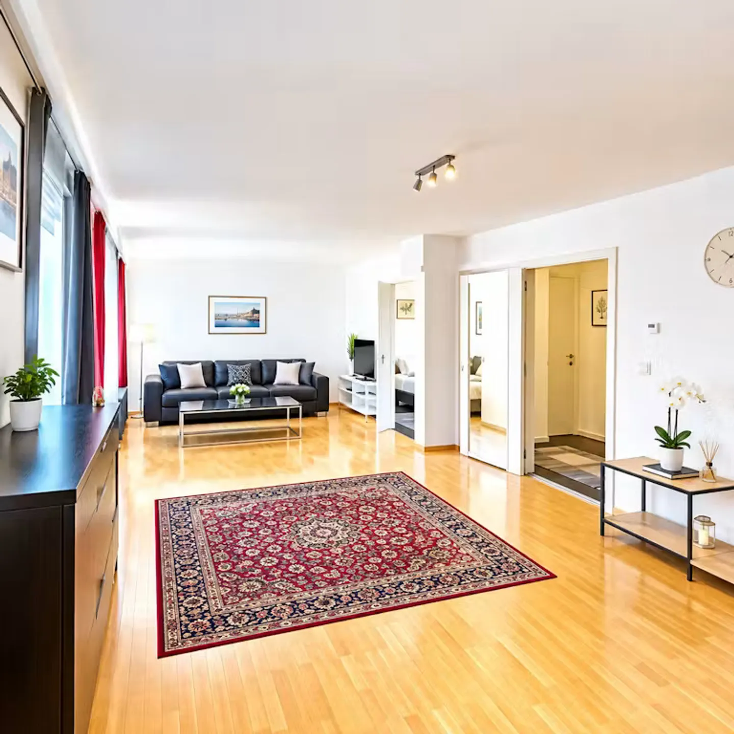 Charming Chalet in Dübendorf - Photo 1 of 10