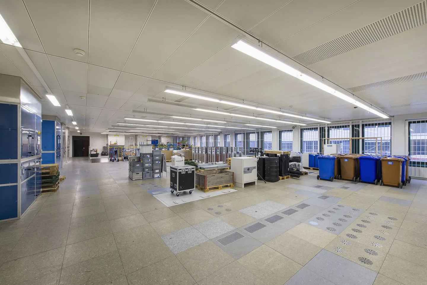 Attraktive Büro-/Gewerbeflächen zur Zwischennutzung an zentraler Lage in Luzern - Photo 7 sur 11