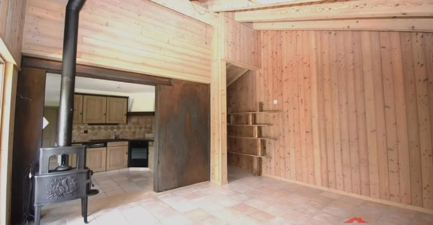 Chalet with Alpine Views - Photo 8 of 13