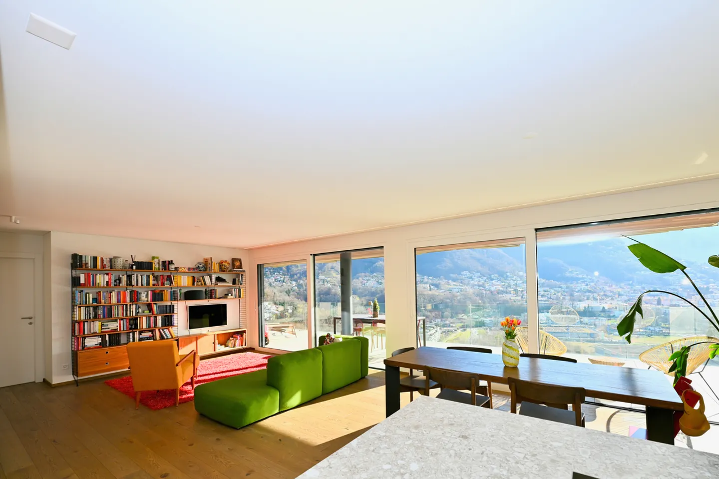 Modern Luxury Penthouse with Panoramic Terrace - Photo 6 of 26