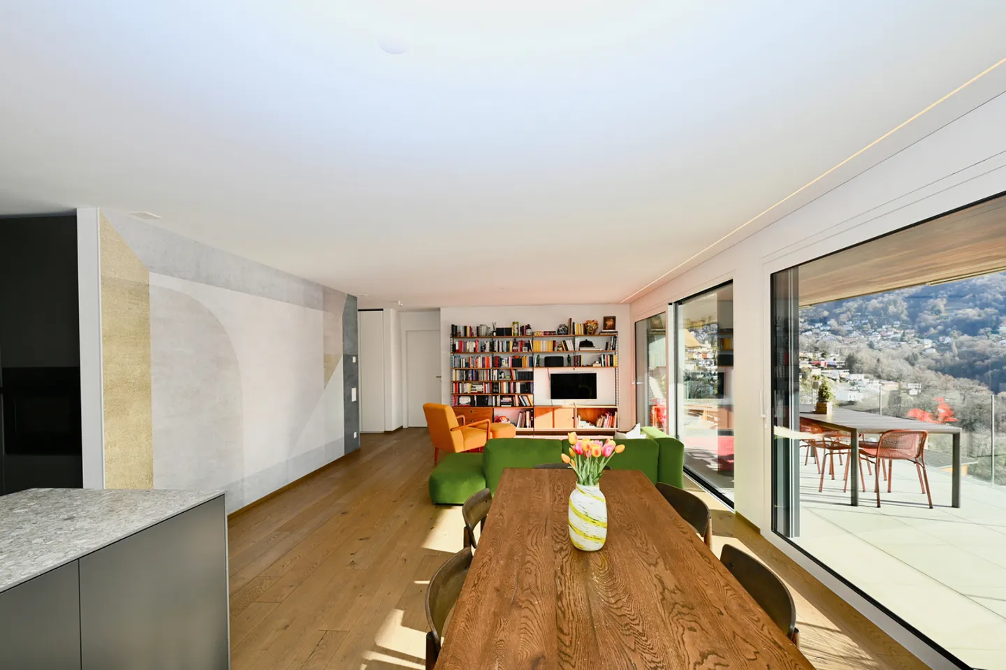 Modern Luxury Penthouse with Panoramic Terrace - Photo 8 of 26