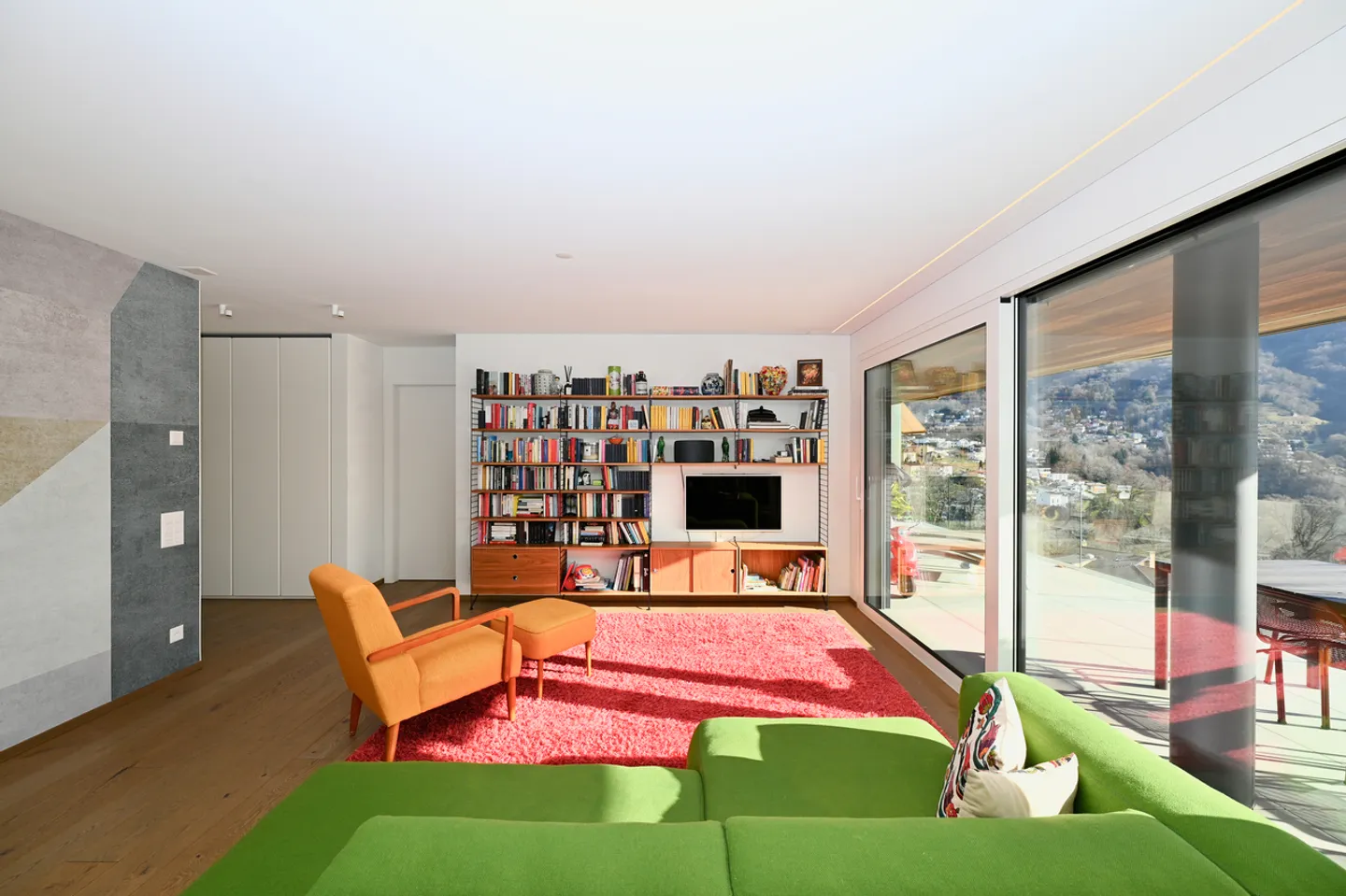 Modern Luxury Penthouse with Panoramic Terrace - Photo 9 of 26