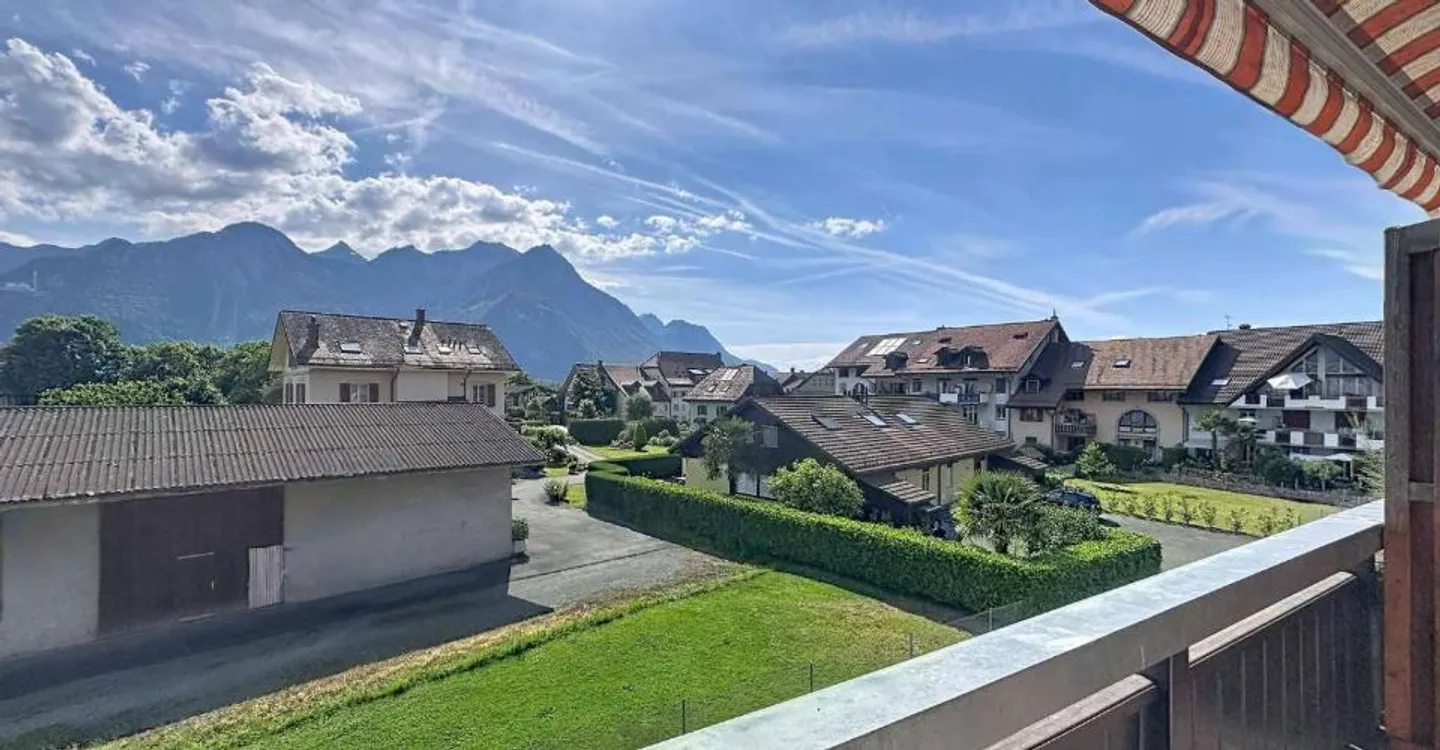 Geräumige 4,5-Zimmer-Wohnung von 137,7 m2 mit Mezzanin und überdachten Balkonen - Foto 1 von 10