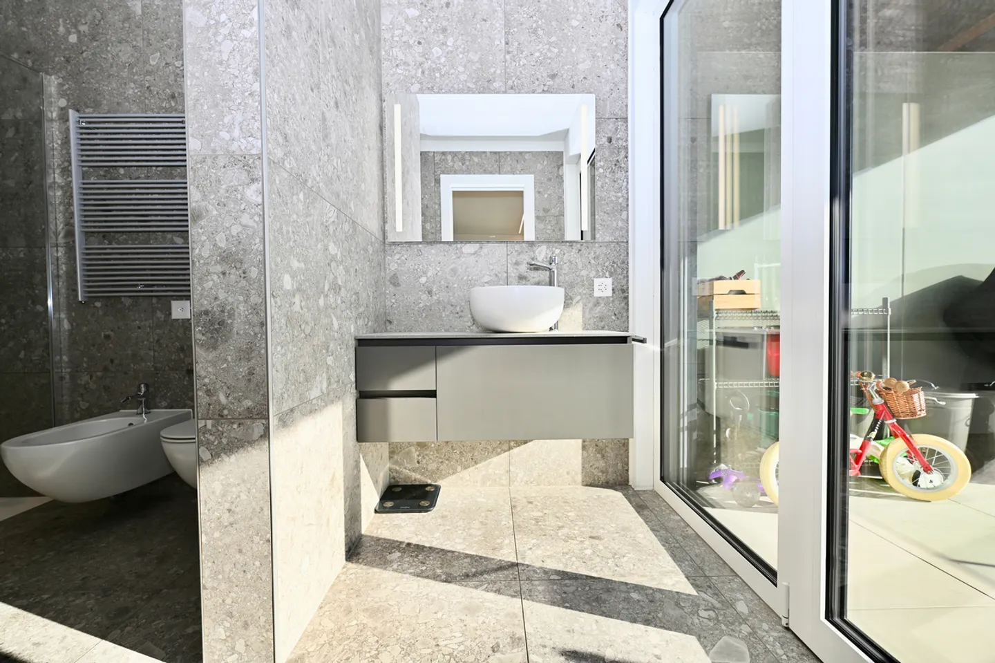 Modern Luxury Penthouse with Panoramic Terrace - Photo 15 of 26