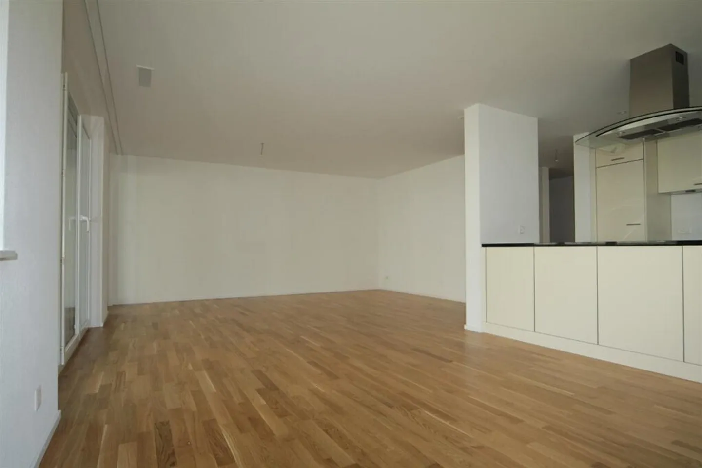 Timeless apartment for rent in Unterterzen! - Photo 3 of 5