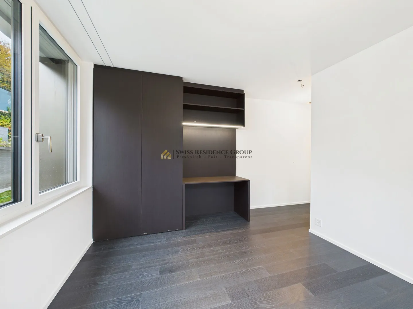 Privileged living on Lake Zurich with: 5.5-room residence with private pool, garden, lake and mountain views - Photo 12 of 15