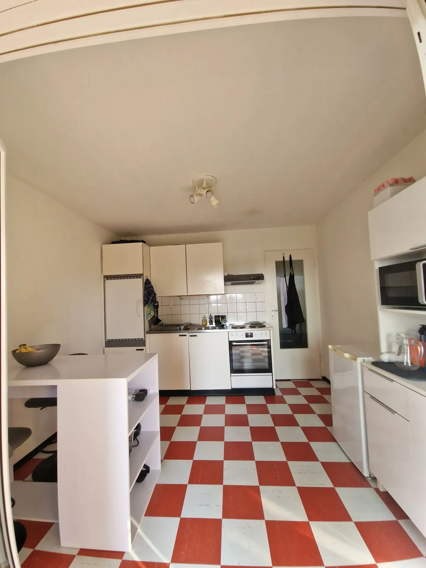 3.5-room apartment with 2 balconies in a quiet location in Courtaman for rent! - Photo 4 of 12