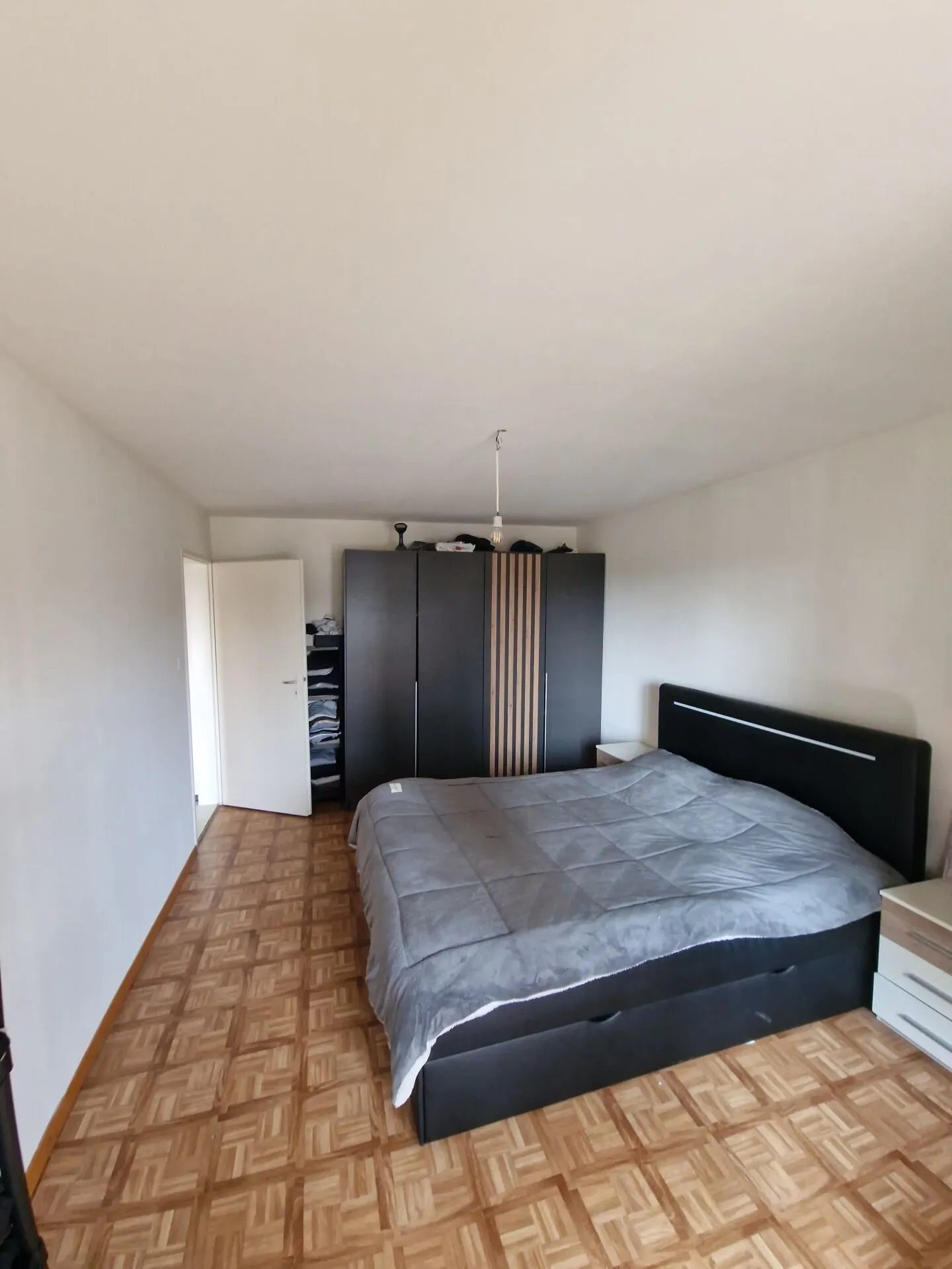 3.5-room apartment with 2 balconies in a quiet location in Courtaman for rent! - Photo 3 of 12