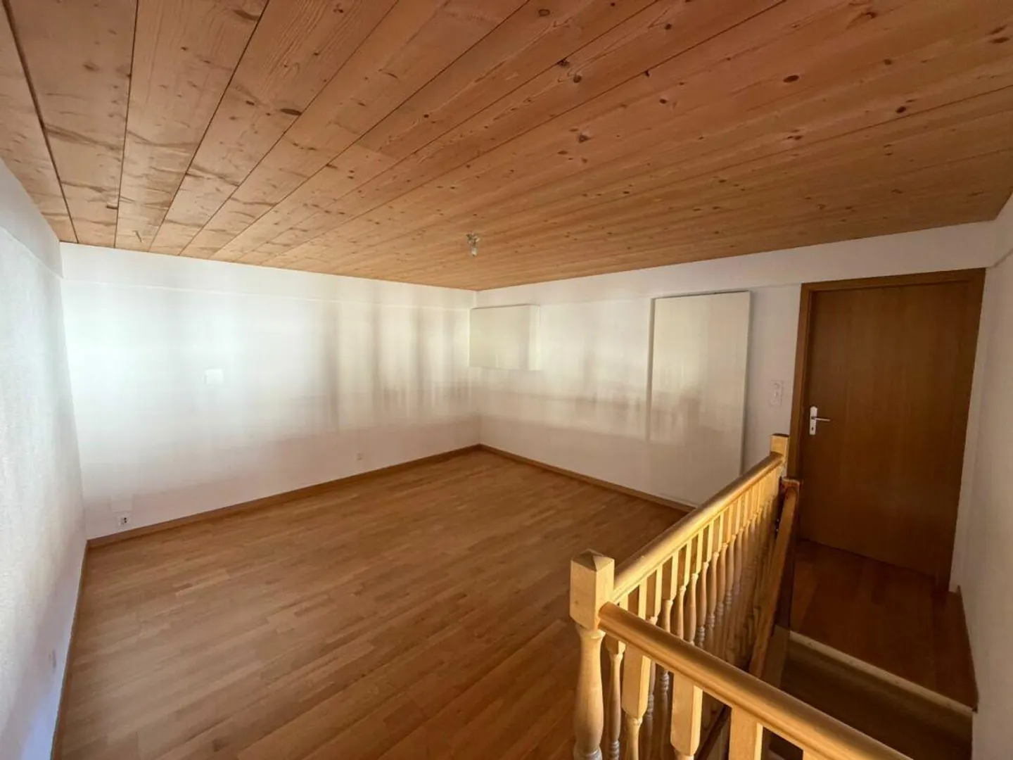 Helle und grosszügige 4.5-Zimmer-Maisonettewohnung mit Garten zu ve... - Photo 6 sur 13