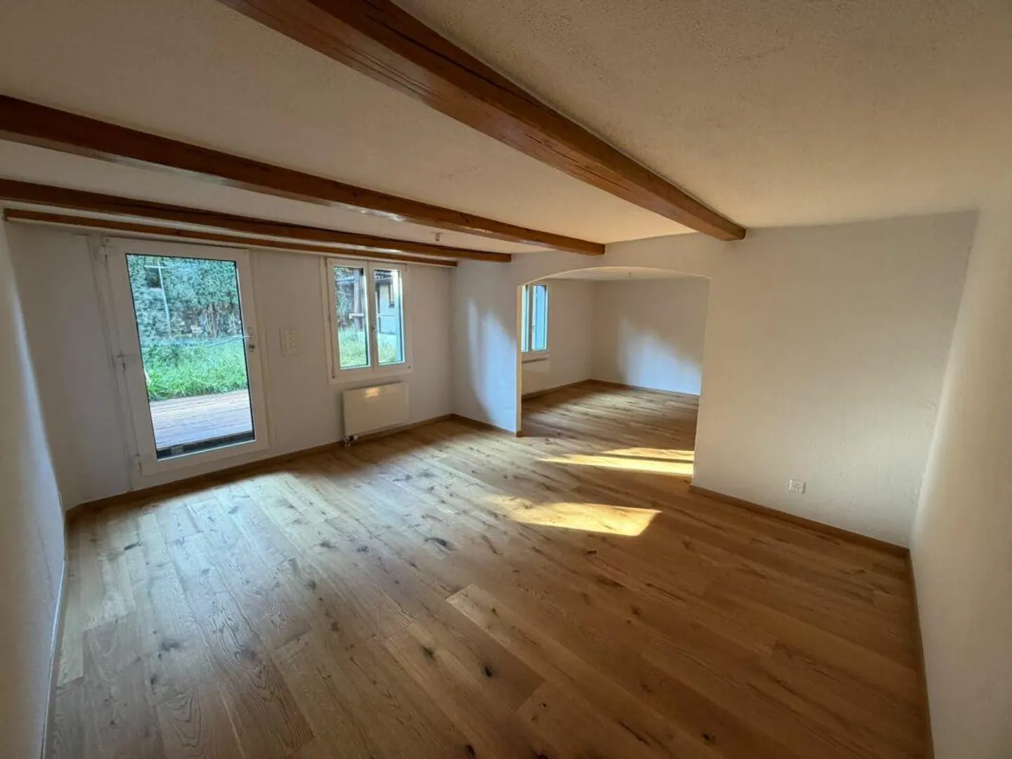 Helle und grosszügige 4.5-Zimmer-Maisonettewohnung mit Garten zu ve... - Photo 2 sur 13