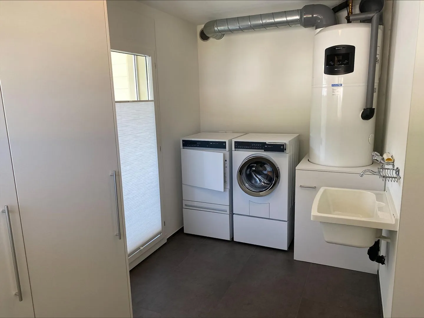 Beautiful penthouse apartment in the heart of Central Switzerland - Photo 4 of 6