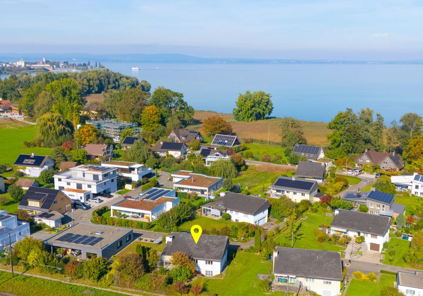 Quality of life and freedom of design near the lake - Photo 1 of 13