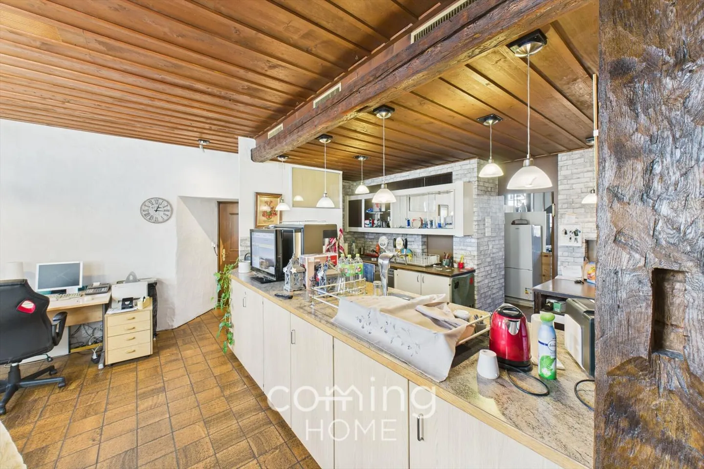 Attraente proprietà a uso misto a Oensingen - investimento residenziale e ricettivo ad alto rendimento in posizione privilegiata - Foto 3 di 13