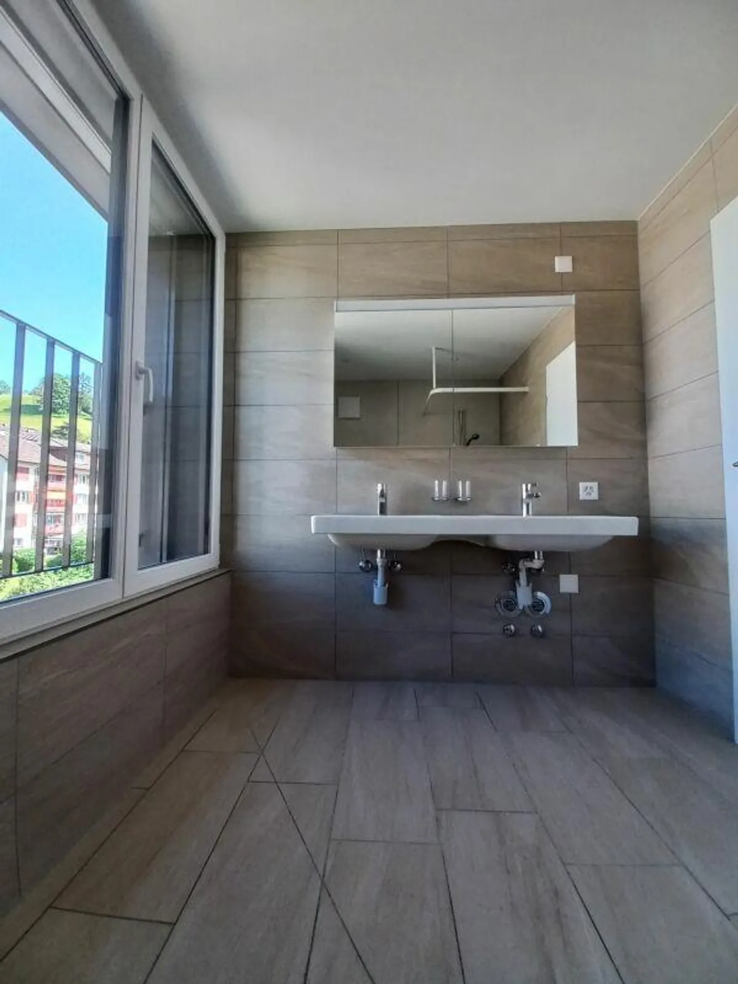 Appartement lumineux de 3,5 pièces - Photo 7 sur 12