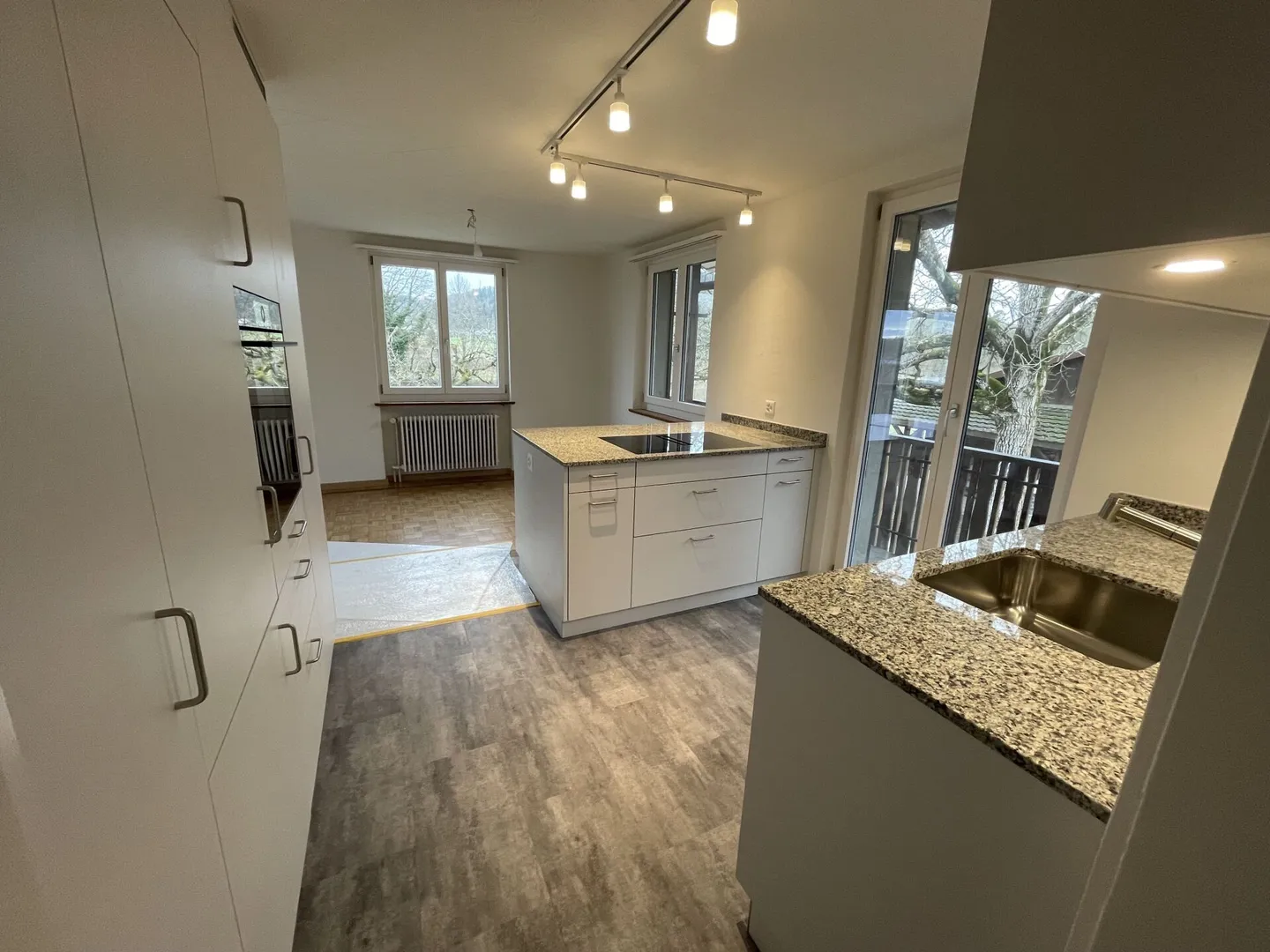 Appartement 4.5 pièces dans une maison individuelle élégante à Winterthur-Wülflingen - Photo 5 sur 14