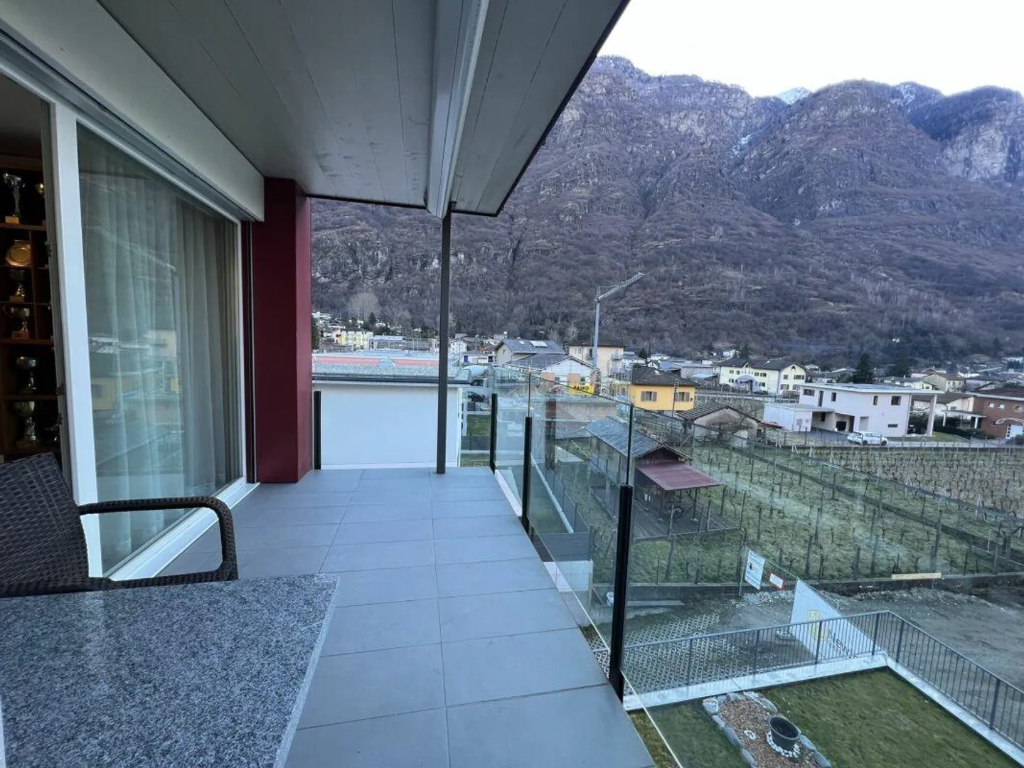 Modernes Apartment in Biasca - Foto 3 von 6