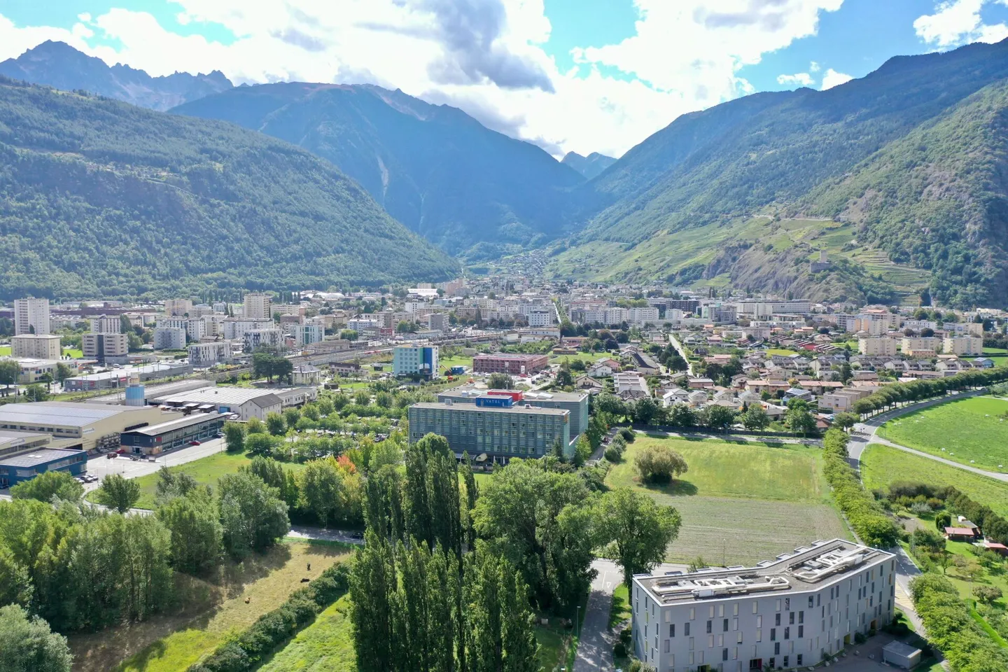 MARTIGNY - UFFICI - Diverse dimensioni - Zona industriale. - Foto 5 di 6
