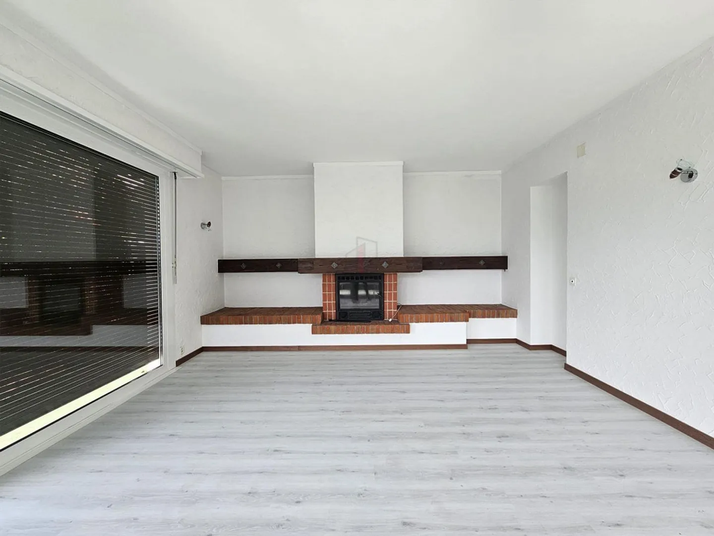 Appartamento ristrutturato con terrazza - Foto 2 di 10