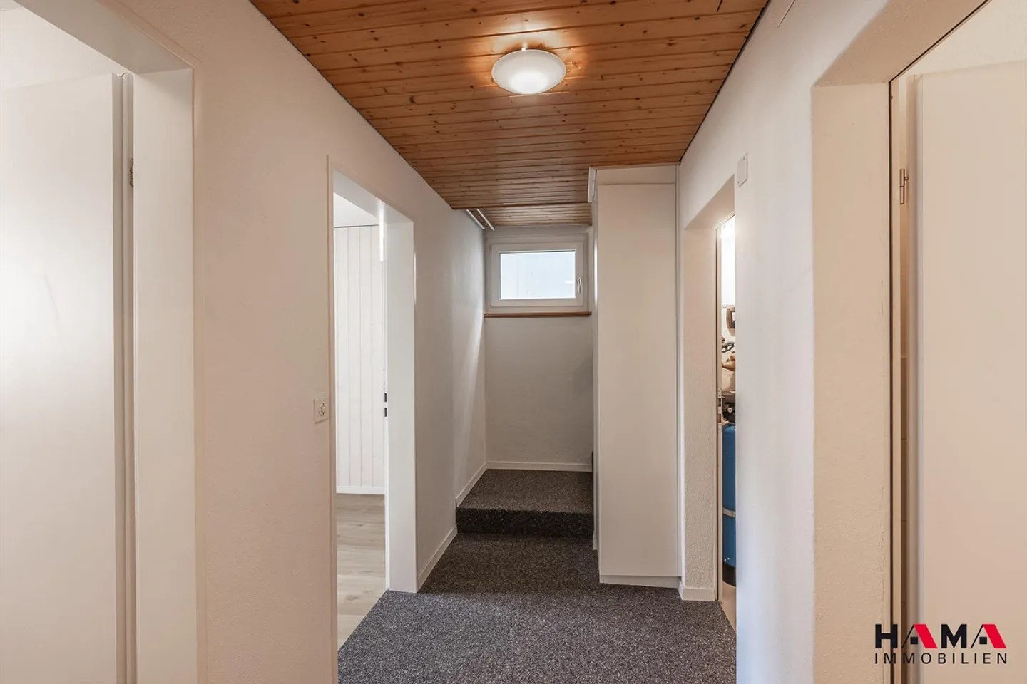 Spacious 6.5-room terrace house with sauna and pool in prime location - Photo 27 of 30