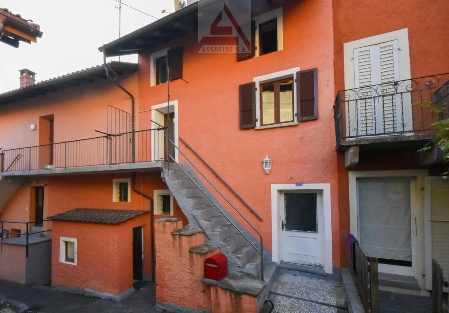 3.5-Zimmer-Tessiner-Haus - Foto 1 von 5