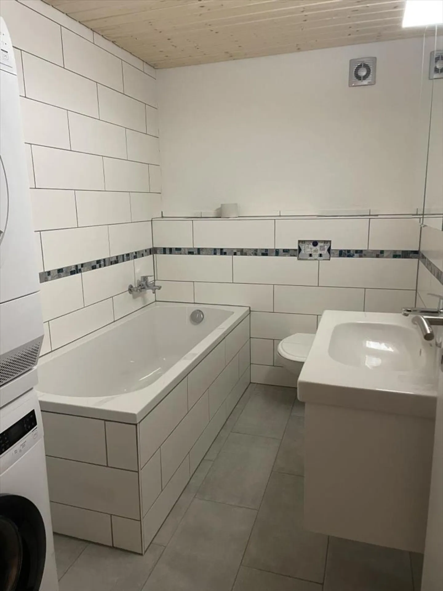 Appartamento 5.5 stanze a Neirivue - Foto 4 di 7