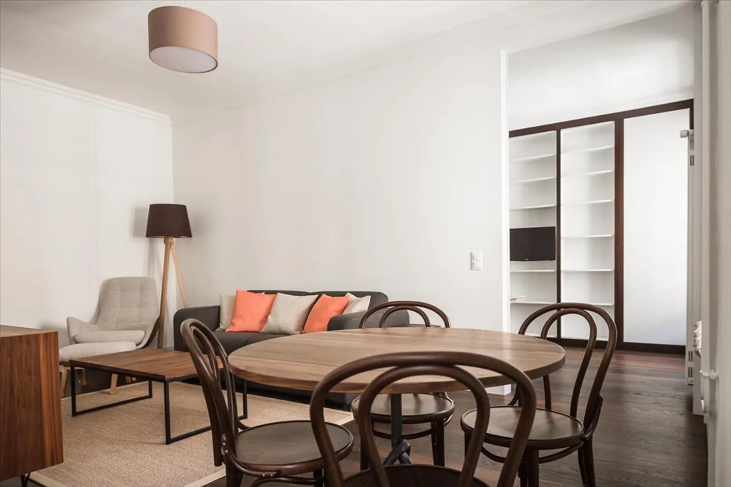 Im Herzen von Plainpalais, schöne möblierte Wohnung - Foto 2 von 7