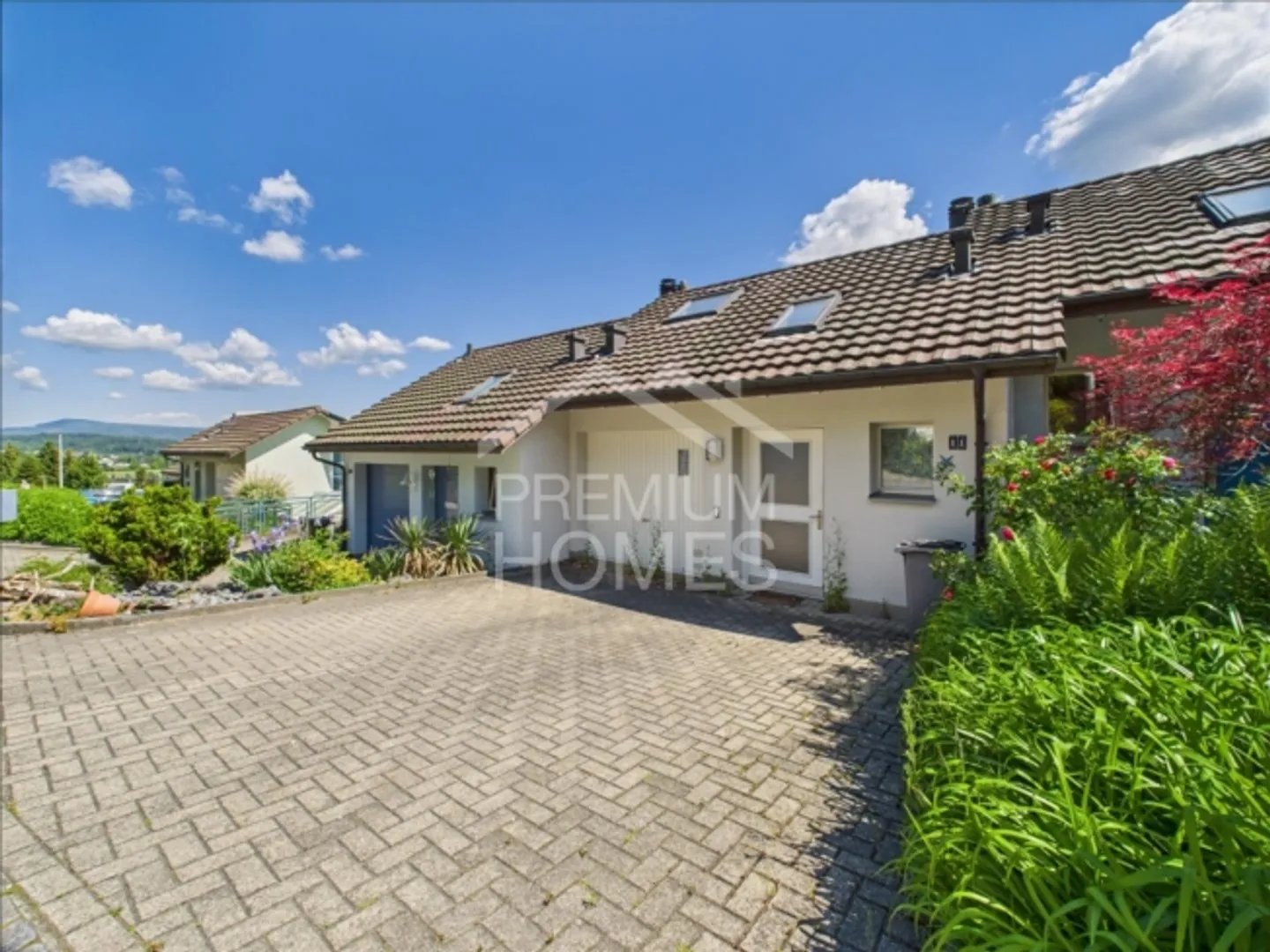 Reihenhaus mit Terrasse, Balkon & Traumlage - Foto 1 von 4