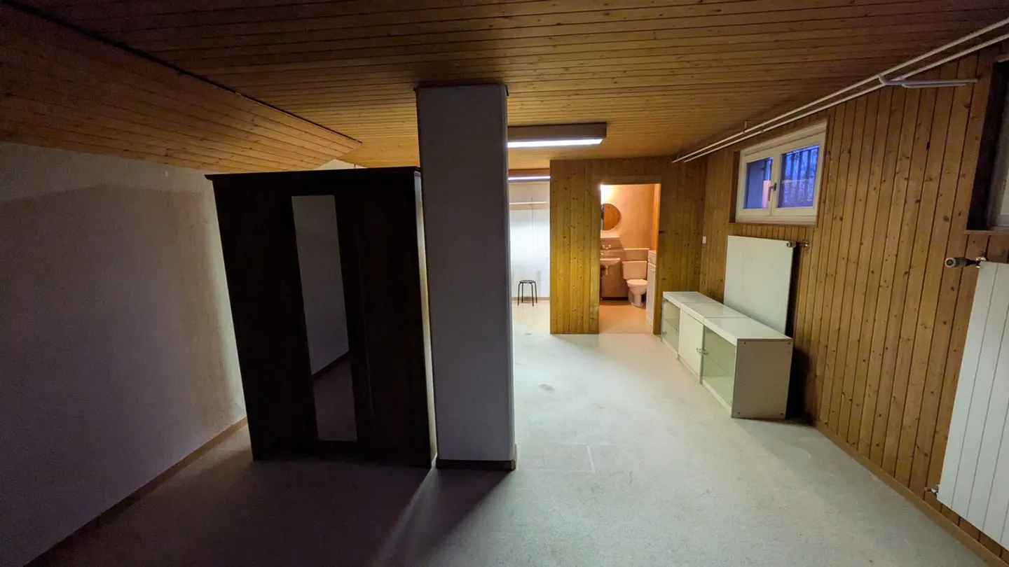 Storage space for rent - Photo 4 of 13