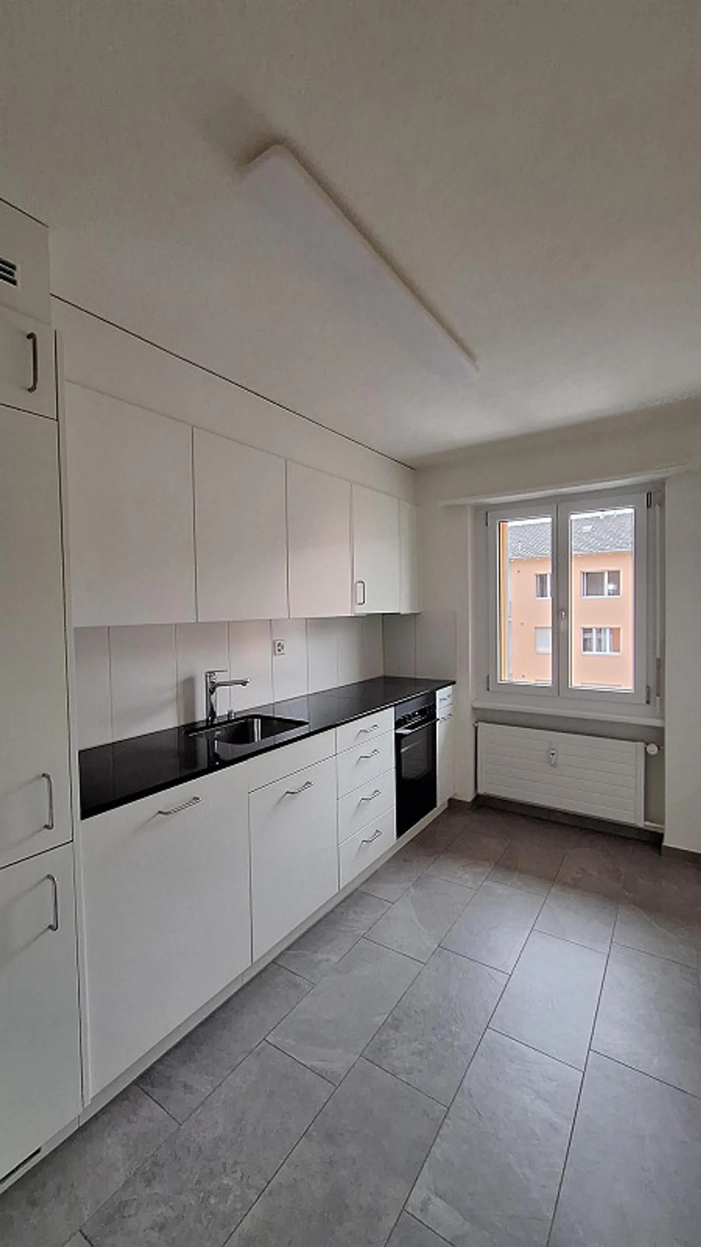 3.5-room apartment - large & light-flooded apartment in a quiet location - Photo 1 of 7