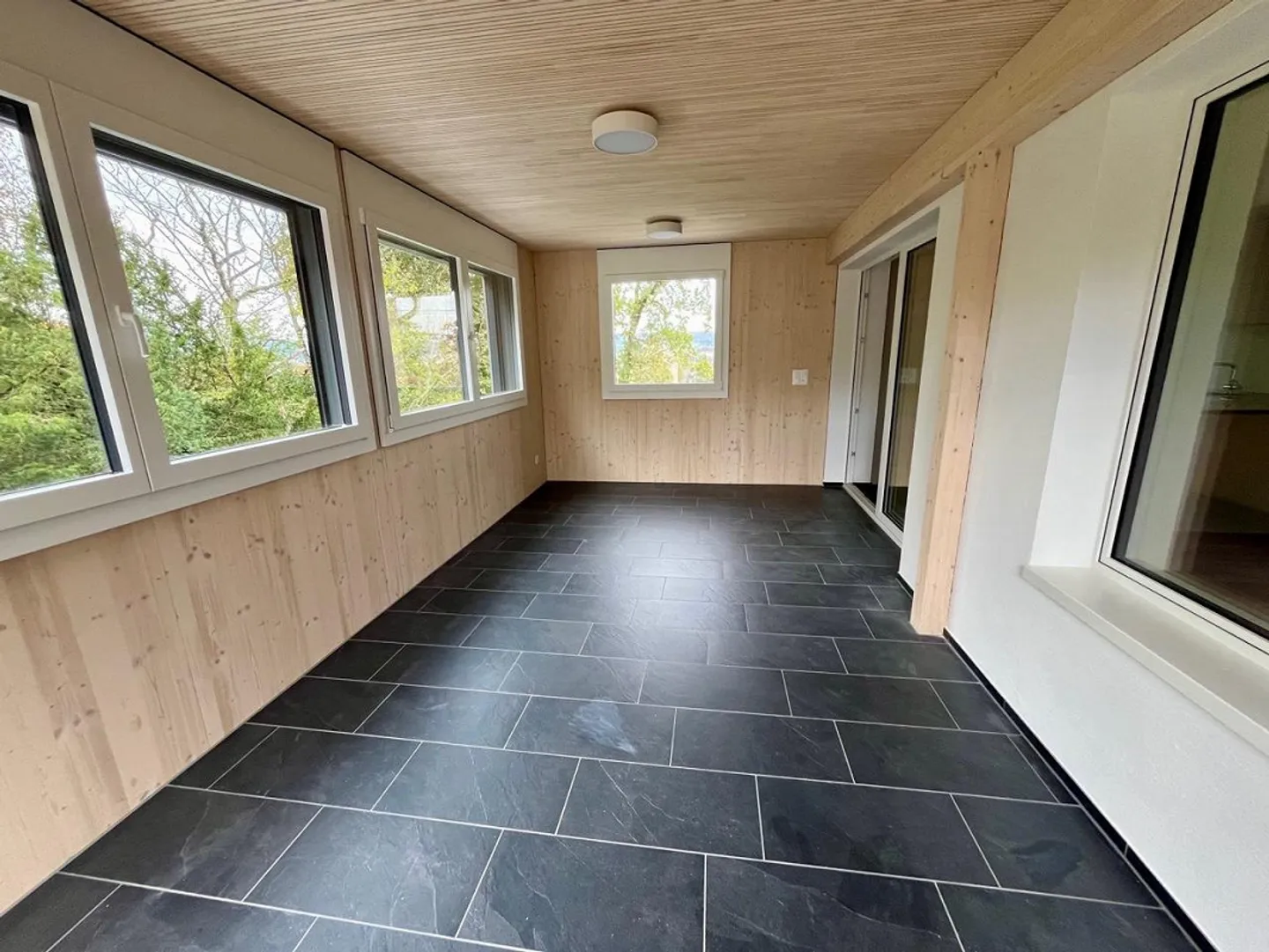3.5 room apartment with gallery and glazed loggia (renovated 2024) - Photo 6 of 8