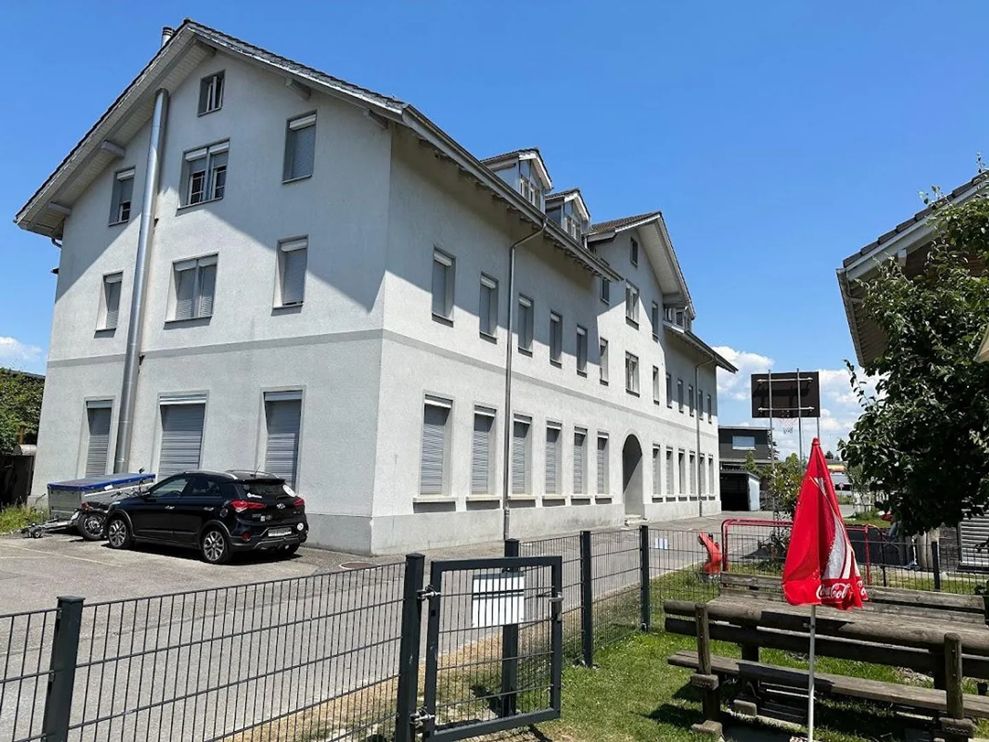 Appartement spacieux de 4.0 pièces - Photo 1 sur 8