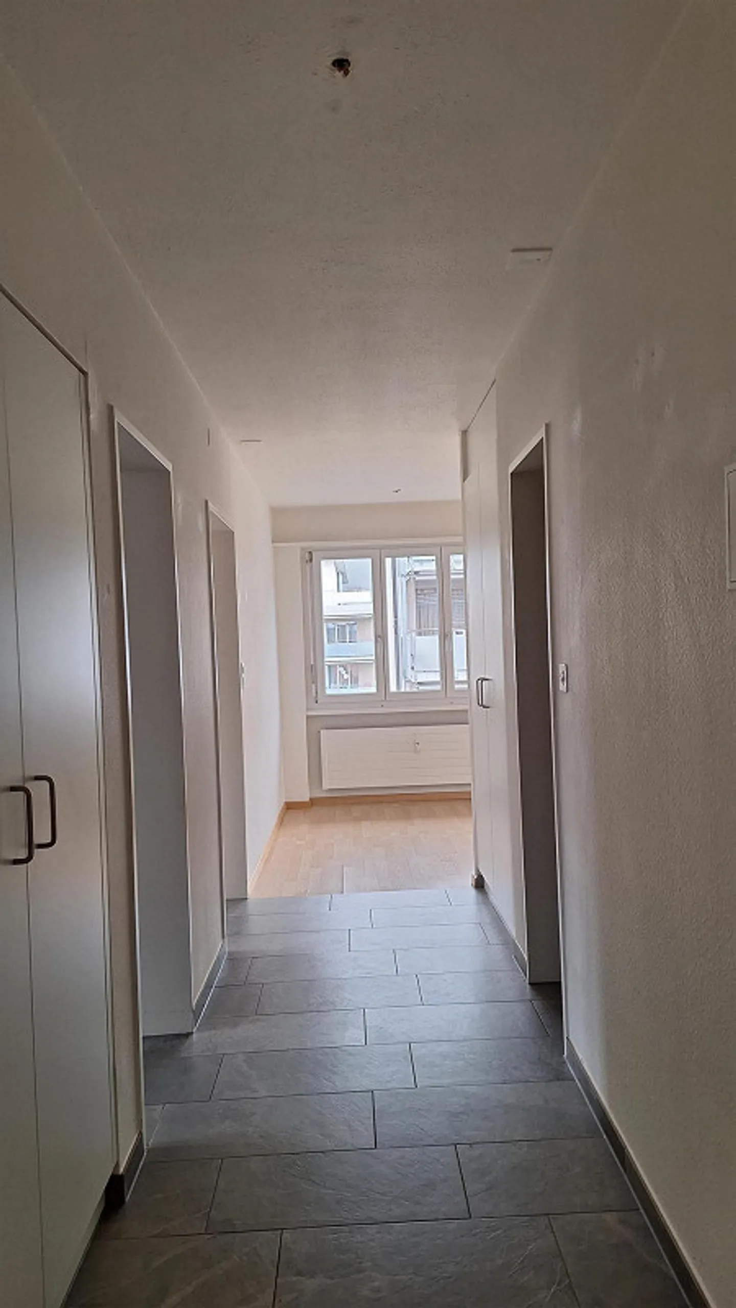 3.5-room apartment - large & light-flooded apartment in a quiet location - Photo 7 of 7