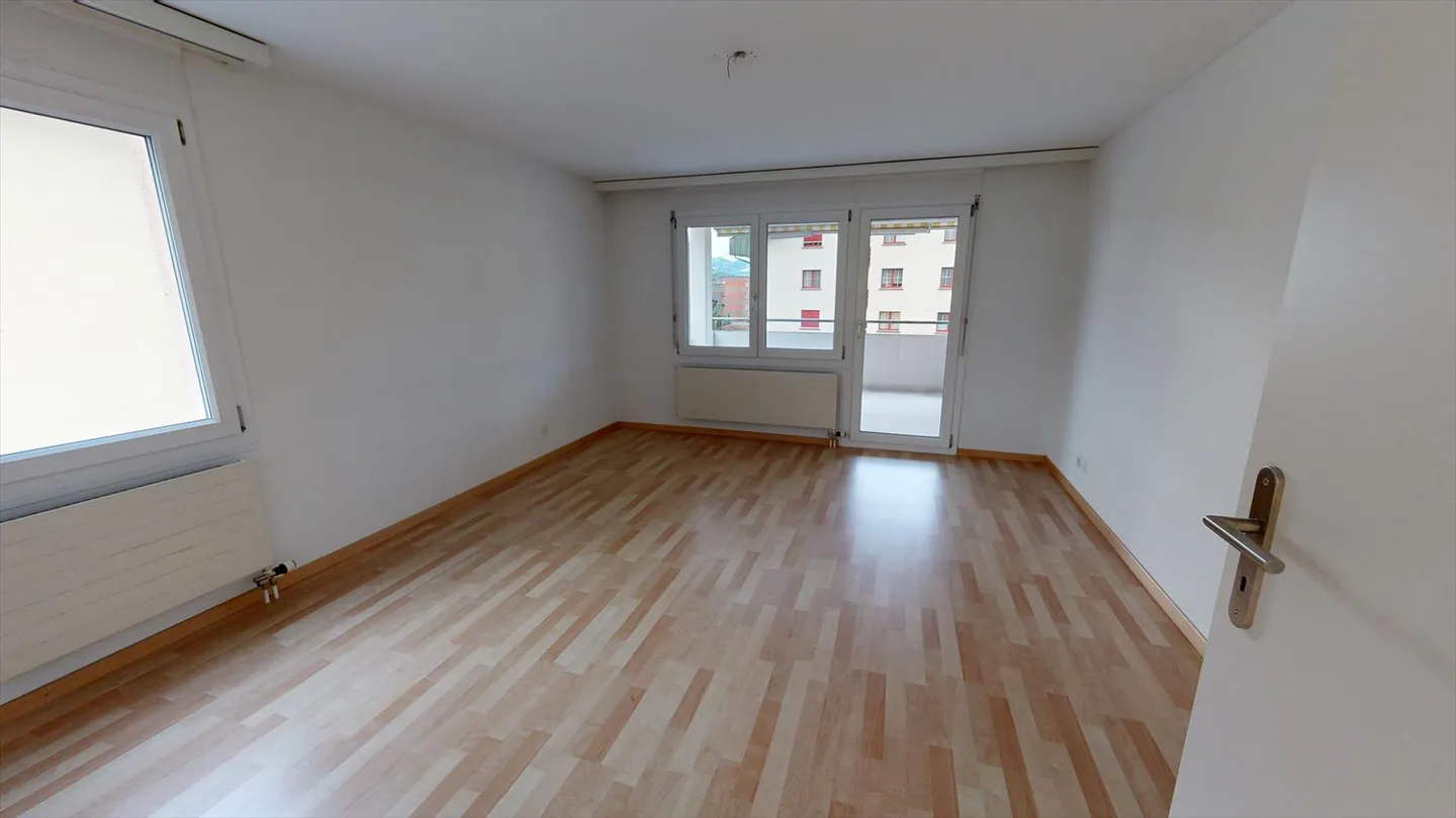 Ampio appartamento di 3,5 stanze - Foto 7 di 9