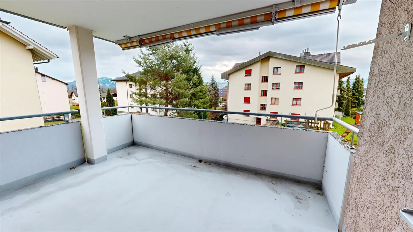 Ampio appartamento di 3,5 stanze - Foto 4 di 9