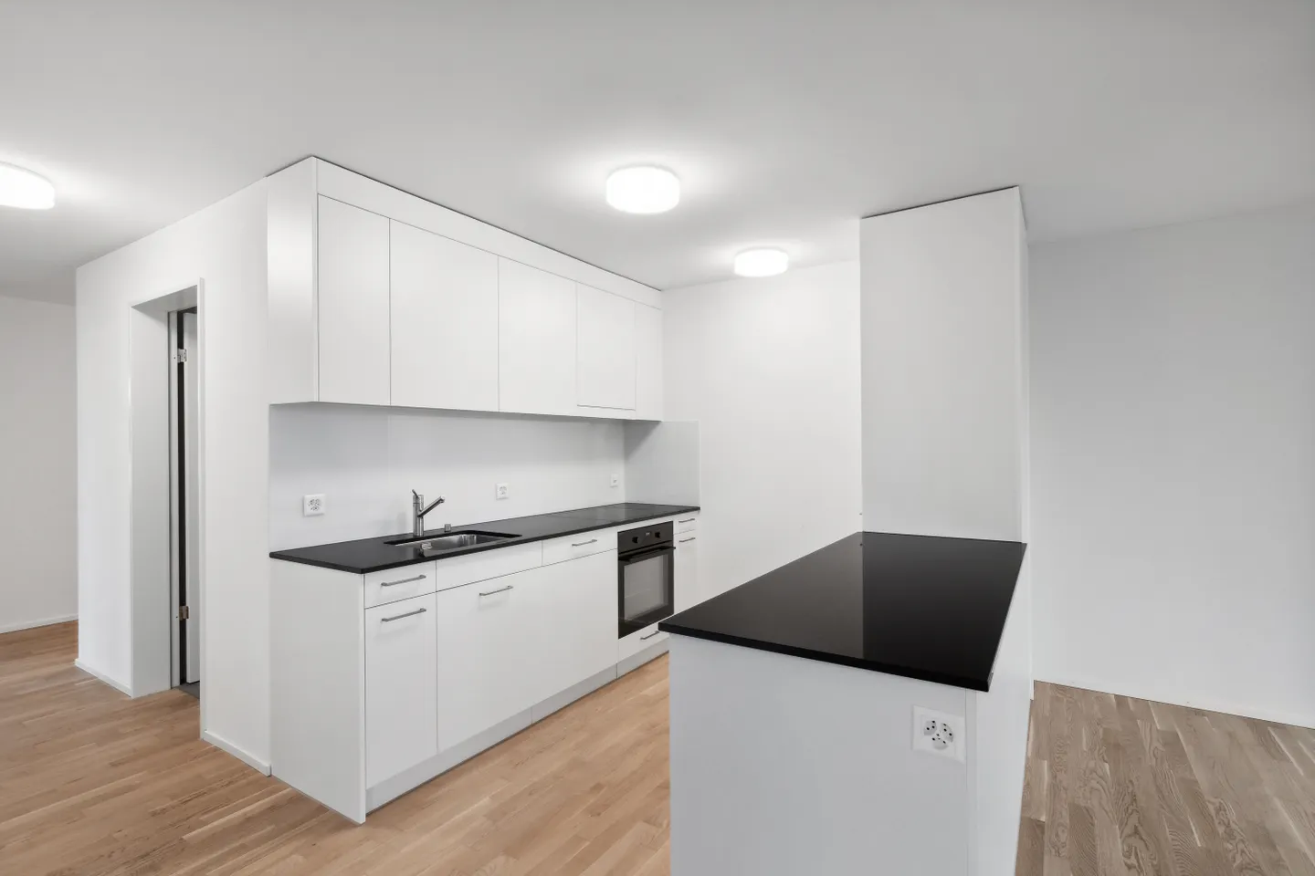 Appartamento di nuova costruzione a Oerlikon con stanze inondate di luce! - Foto 2 di 10