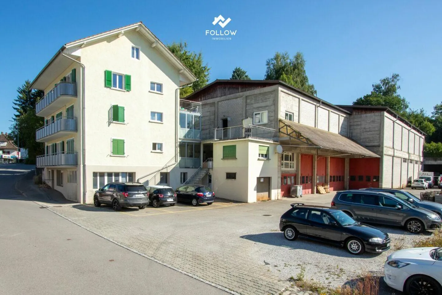 Edificio residenziale e magazzino situato in posizione centrale con grande potenziale - Foto 1 di 17