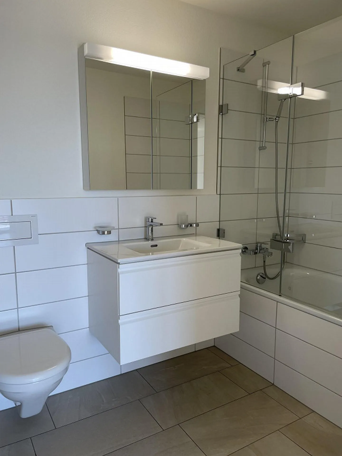 Appartamento singolo in cima - Foto 6 di 9