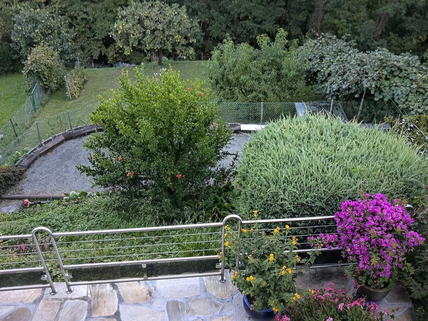 Doppelhaushälfte 5 ½ Zimmer, 156 m2 auf einem Grundstück von etwa 750 m2 - Foto 2 von 16