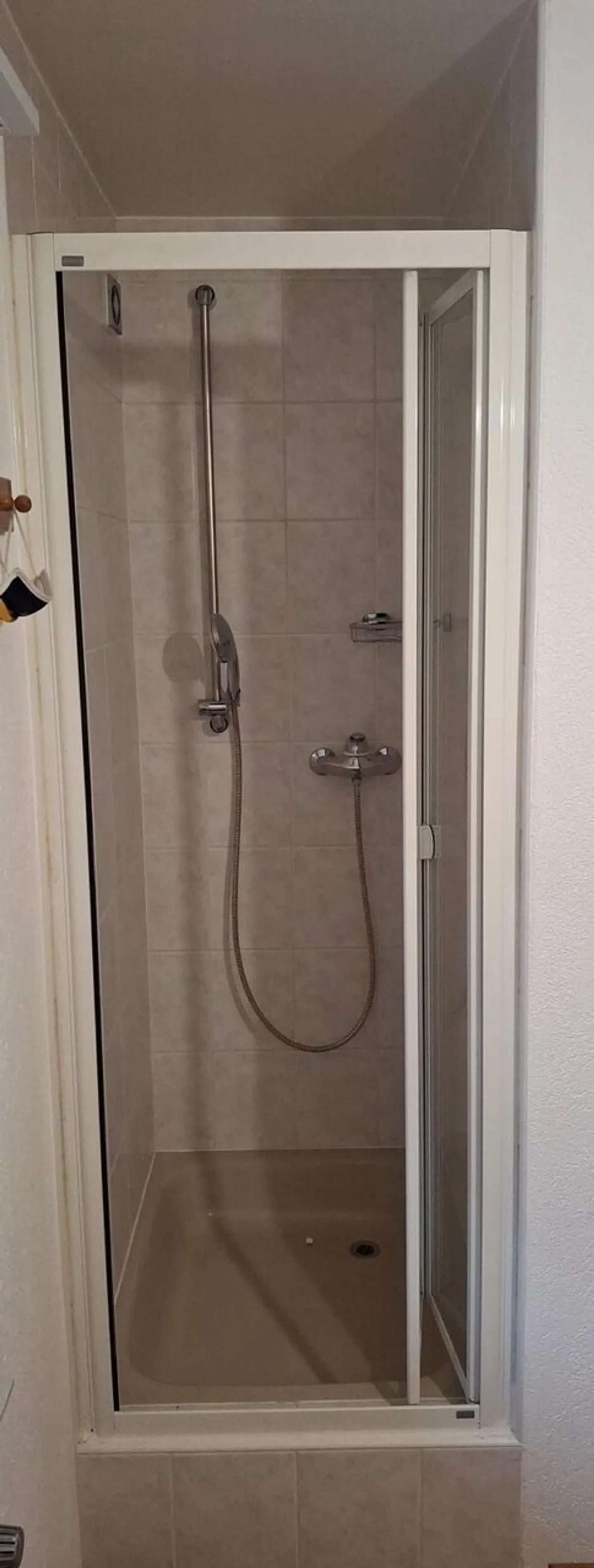 Doppelhaushälfte 5 ½ Zimmer, 156 m2 auf einem Grundstück von etwa 750 m2 - Foto 11 von 16