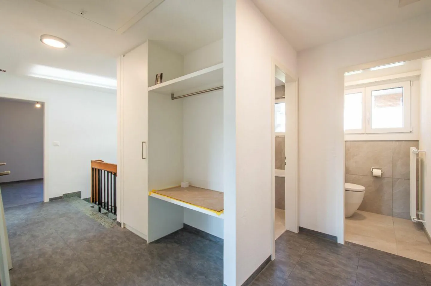 Well-maintained single-family house with outdoor area - Photo 12 of 21